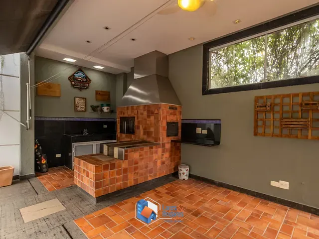 Casa com 450m² 4 quartos e 6 banheiros, à venda, no bairro Vila Andrade em São Paulo
