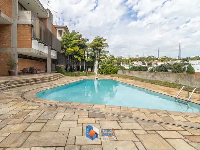 Casa com 1127m² 4 quartos e 8 banheiros, à venda, no bairro Pacaembu em São Paulo