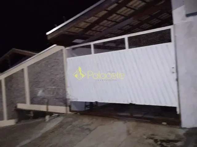 Casa 3 quartos e 2 banheiros, à venda, no bairro Jardim Bela Vista em Taubaté