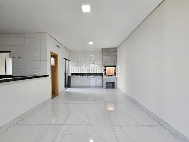Casa com 286m² 3 quartos e 4 banheiros, à venda, no bairro CONDOMÍNIO MORADA DAS FLORES em Cambé