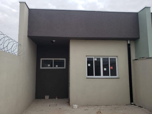 Casa 2 quartos e 2 banheiros, à venda, no bairro Residencial Antares em Taubaté