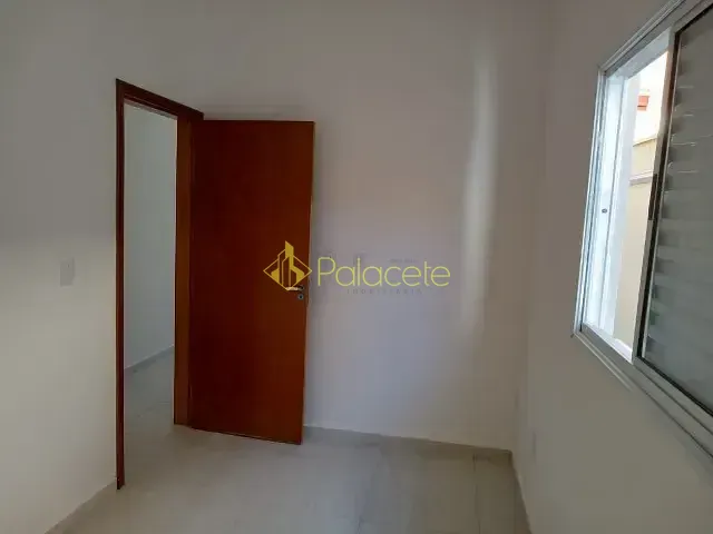 Casa 2 quartos e 1 banheiro, à venda, no bairro Jardim Sandra Maria em Taubaté