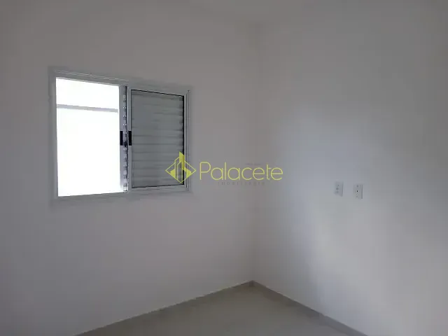 Casa 2 quartos e 1 banheiro, à venda, no bairro Jardim Sandra Maria em Taubaté