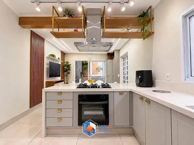 Casa com 180m² 3 quartos e 4 banheiros, à venda, no bairro Vila Brasílio Machado em São Paulo
