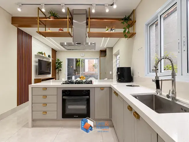 Casa com 180m² 3 quartos e 4 banheiros, à venda, no bairro Vila Brasílio Machado em São Paulo