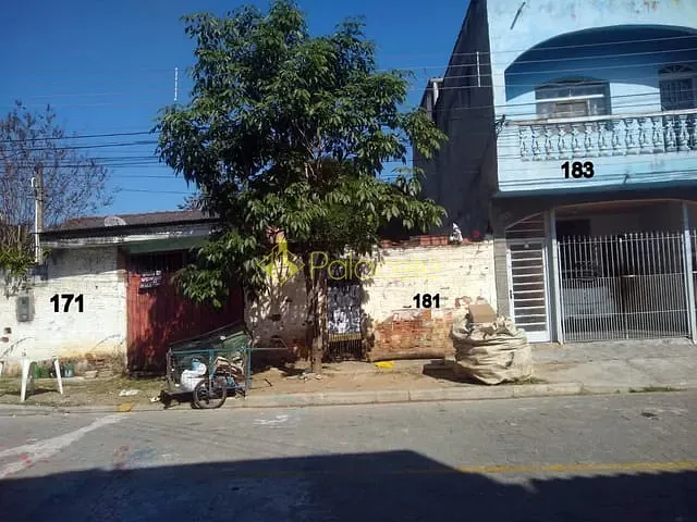 Casa com 300m² 2 quartos e 1 banheiro, à venda, no bairro Frei Galvão em Potim