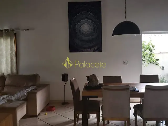 Casa com 250m² 3 quartos e 2 banheiros, à venda, no bairro Chácaras Reunidas Brasil em Taubaté