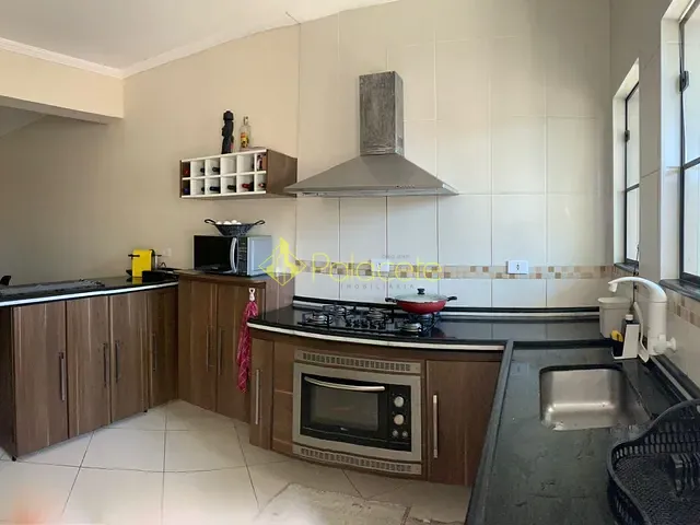 Casa 2 quartos e 3 banheiros, à venda, no bairro Parque Esperança em Taubaté