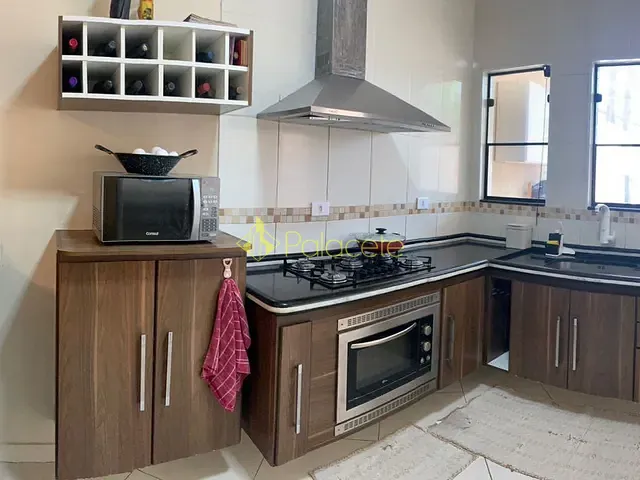 Casa 2 quartos e 3 banheiros, à venda, no bairro Parque Esperança em Taubaté