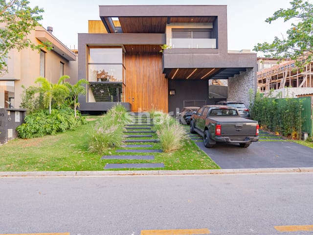 Casa com 512m² 3 quartos e 5 banheiros, à venda, no bairro Alphaville em Santana de Parnaíba