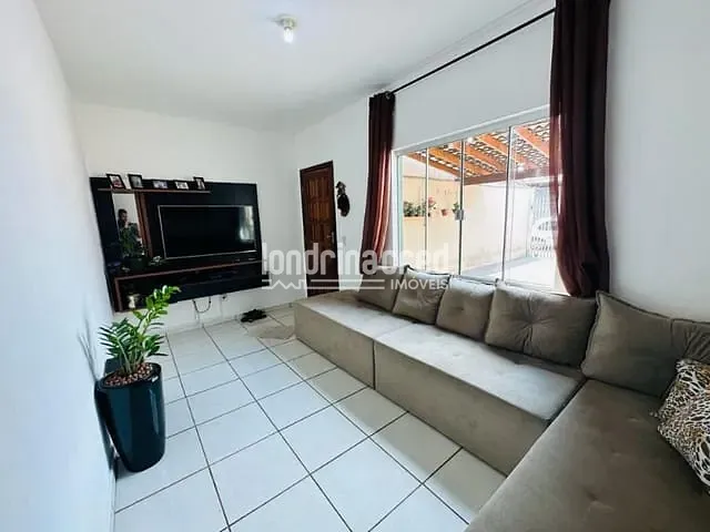 Casa com 158m² 3 quartos e 2 banheiros, à venda, no bairro Residencial Café Cereja em Londrina