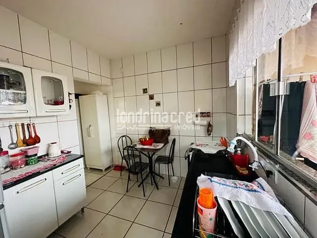 Casa com 158m² 3 quartos e 2 banheiros, à venda, no bairro Residencial Café Cereja em Londrina