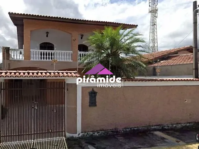 Casa com 270m² 4 quartos e 3 banheiros, à venda, no bairro Santana em São José dos Campos