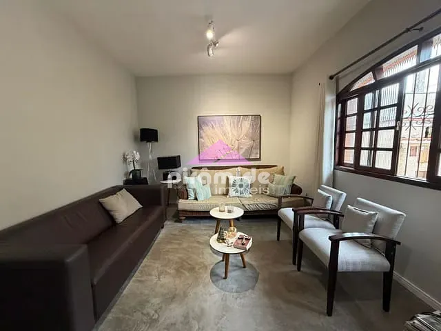 Casa com 270m² 4 quartos e 3 banheiros, à venda, no bairro Santana em São José dos Campos