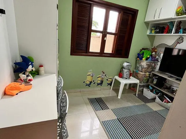 Casa com 600m² 2 quartos e 2 banheiros, à venda, no bairro Goiabal em Pindamonhangaba