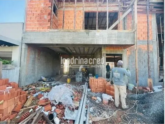 Casa com 291m² 3 quartos e 4 banheiros, à venda, no bairro Condomínio Santa Regina em Londrina