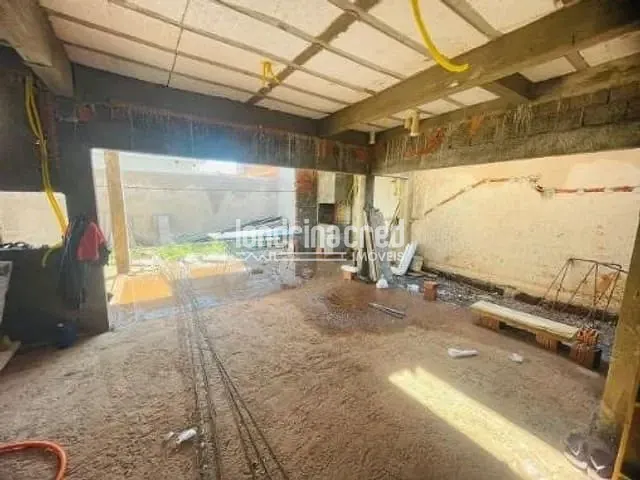 Casa com 291m² 3 quartos e 4 banheiros, à venda, no bairro Condomínio Santa Regina em Londrina