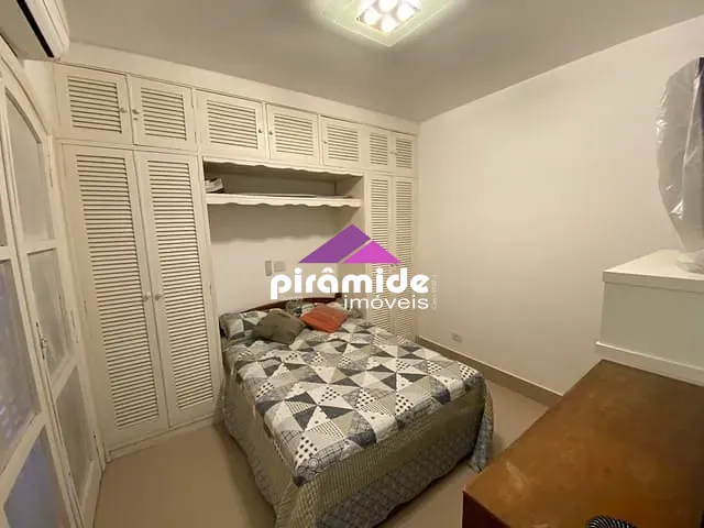 Casa com 300m² 4 quartos e 2 banheiros, à venda, no bairro Praia das Palmeiras em Caraguatatuba