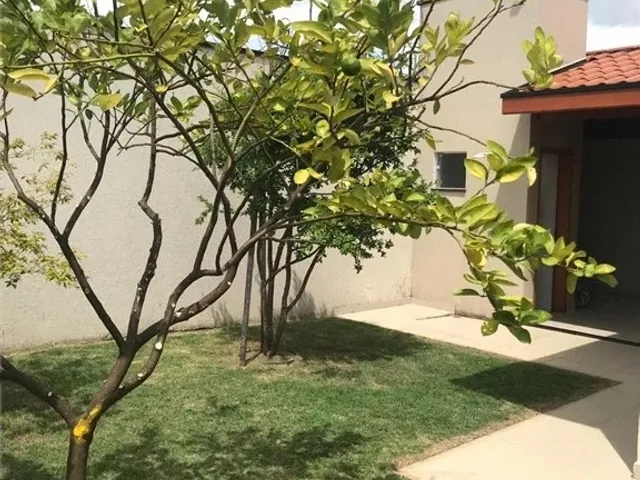 Casa com 300m² 3 quartos e 4 banheiros, à venda, no bairro Jardim de Alah em Taubaté