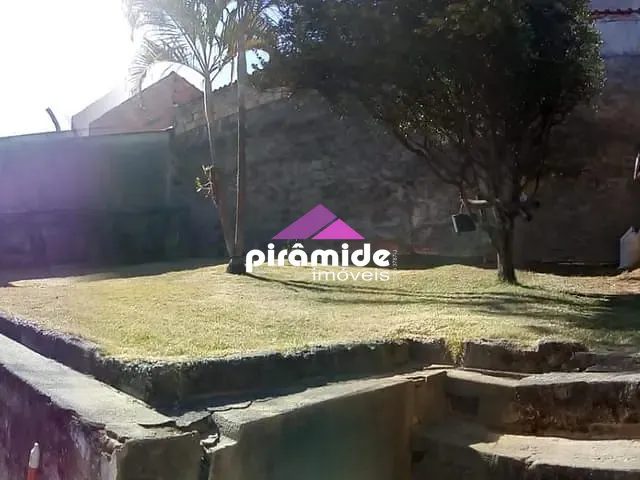 Casa com 300m² 3 quartos e 2 banheiros, à venda, no bairro Jardim Paulista em São José dos Campos