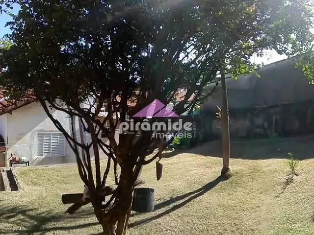Casa com 300m² 3 quartos e 2 banheiros, à venda, no bairro Jardim Paulista em São José dos Campos