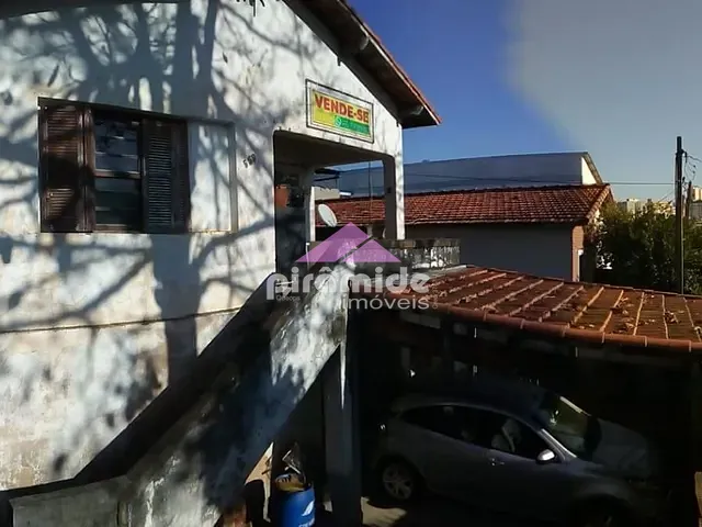 Casa com 300m² 3 quartos e 2 banheiros, à venda, no bairro Jardim Paulista em São José dos Campos