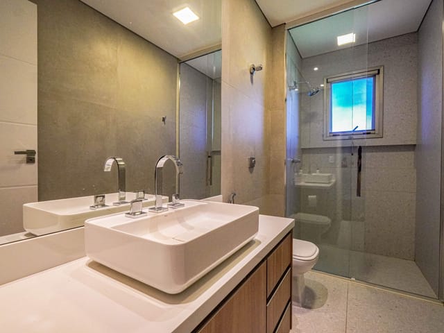 Casa com 560m² 4 quartos e 5 banheiros, à venda, no bairro Alphaville Residencial Dois em Barueri