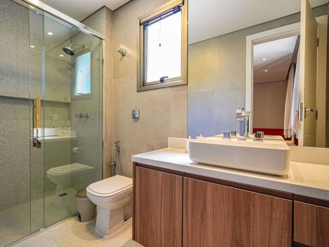 Casa com 560m² 4 quartos e 5 banheiros, à venda, no bairro Alphaville Residencial Dois em Barueri