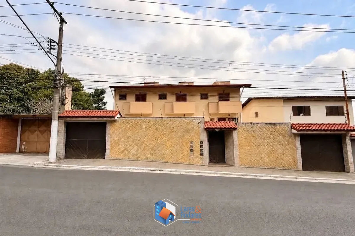 Casa, 3 quartos, 206 m² - Foto 1