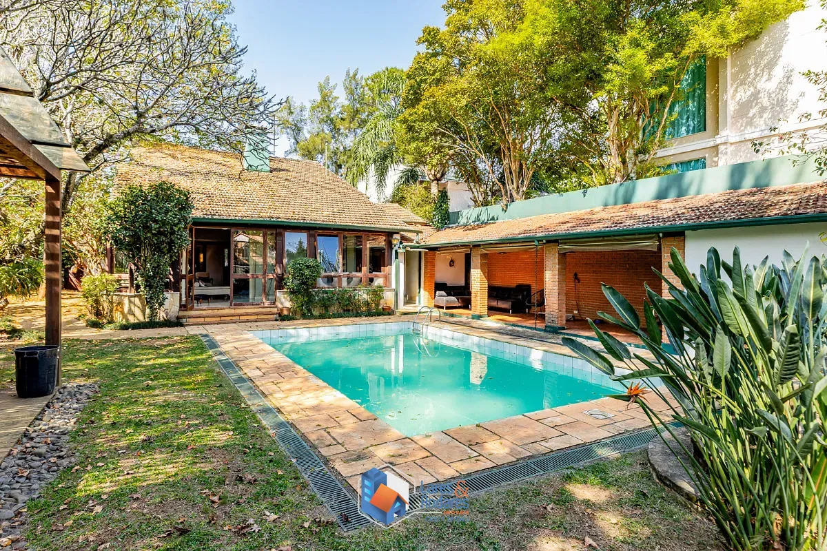 Casa, 3 quartos, 271 m² - Foto 1