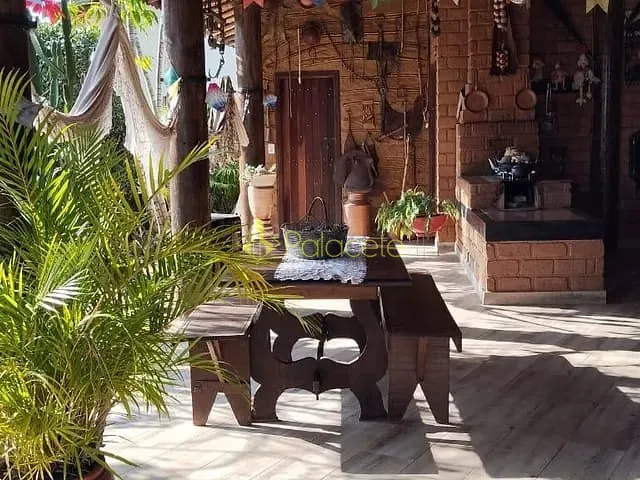 Casa com 1071m² 3 quartos e 2 banheiros, à venda, no bairro Nossa Senhora do Perpétuo Socorro em Pindamonhangaba
