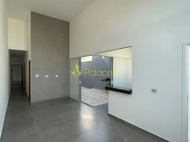 Casa 3 quartos e 2 banheiros, à venda, no bairro Areão em Taubaté