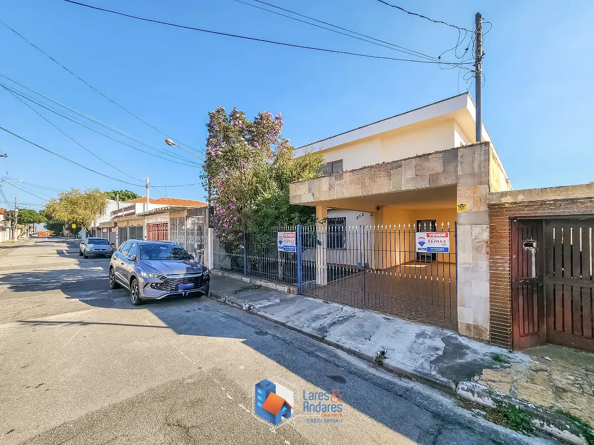 Casa, 4 quartos, 244 m² - Foto 1