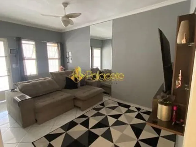 Casa com 375m² 3 quartos e 2 banheiros, à venda, no bairro Jardim Jaraguá em Taubaté