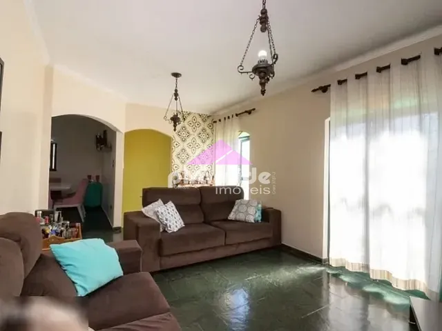 Casa com 288m² 4 quartos e 4 banheiros, à venda, no bairro Jardim Bela Vista em São José dos Campos