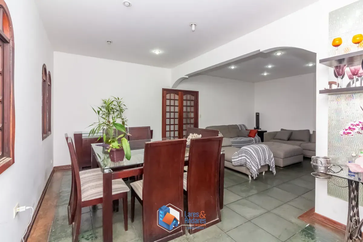Casa, 3 quartos, 240 m² - Foto 3
