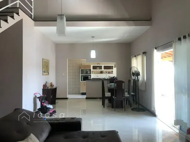 Casa com 373m² 4 quartos e 3 banheiros, à venda, no bairro Borda da Mata em Caçapava