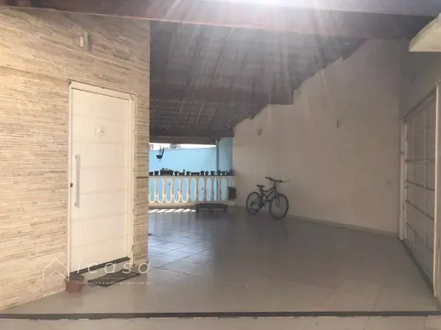 Casa com 373m² 4 quartos e 3 banheiros, à venda, no bairro Borda da Mata em Caçapava