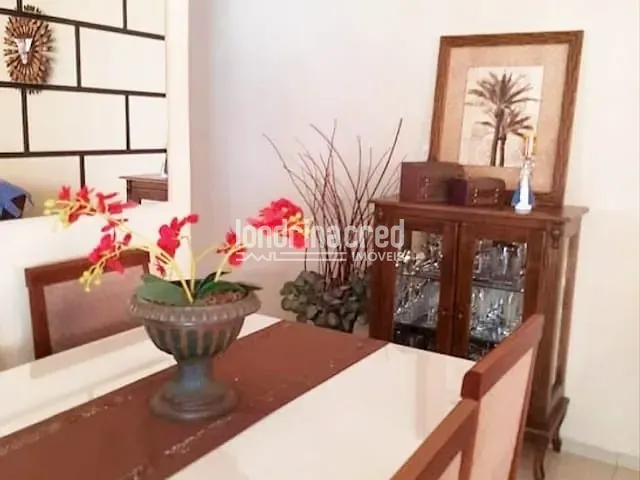 Sobrado com 260m² 3 quartos e 3 banheiros, à venda, no bairro Jardim Vale Verde em Londrina
