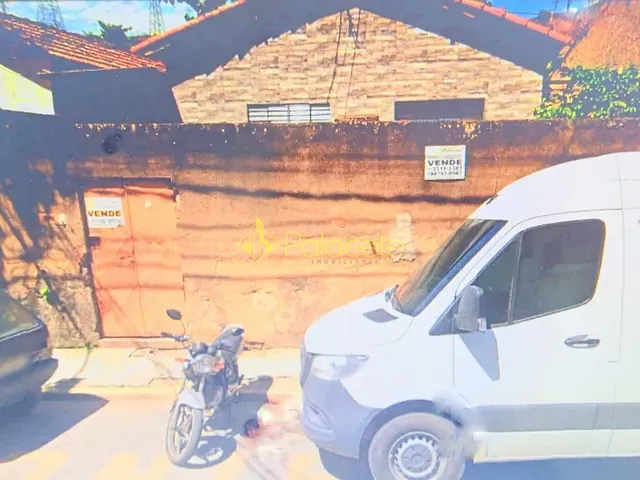 Casa com 364m² 3 quartos e 2 banheiros, à venda, no bairro Santa Rita em Aparecida