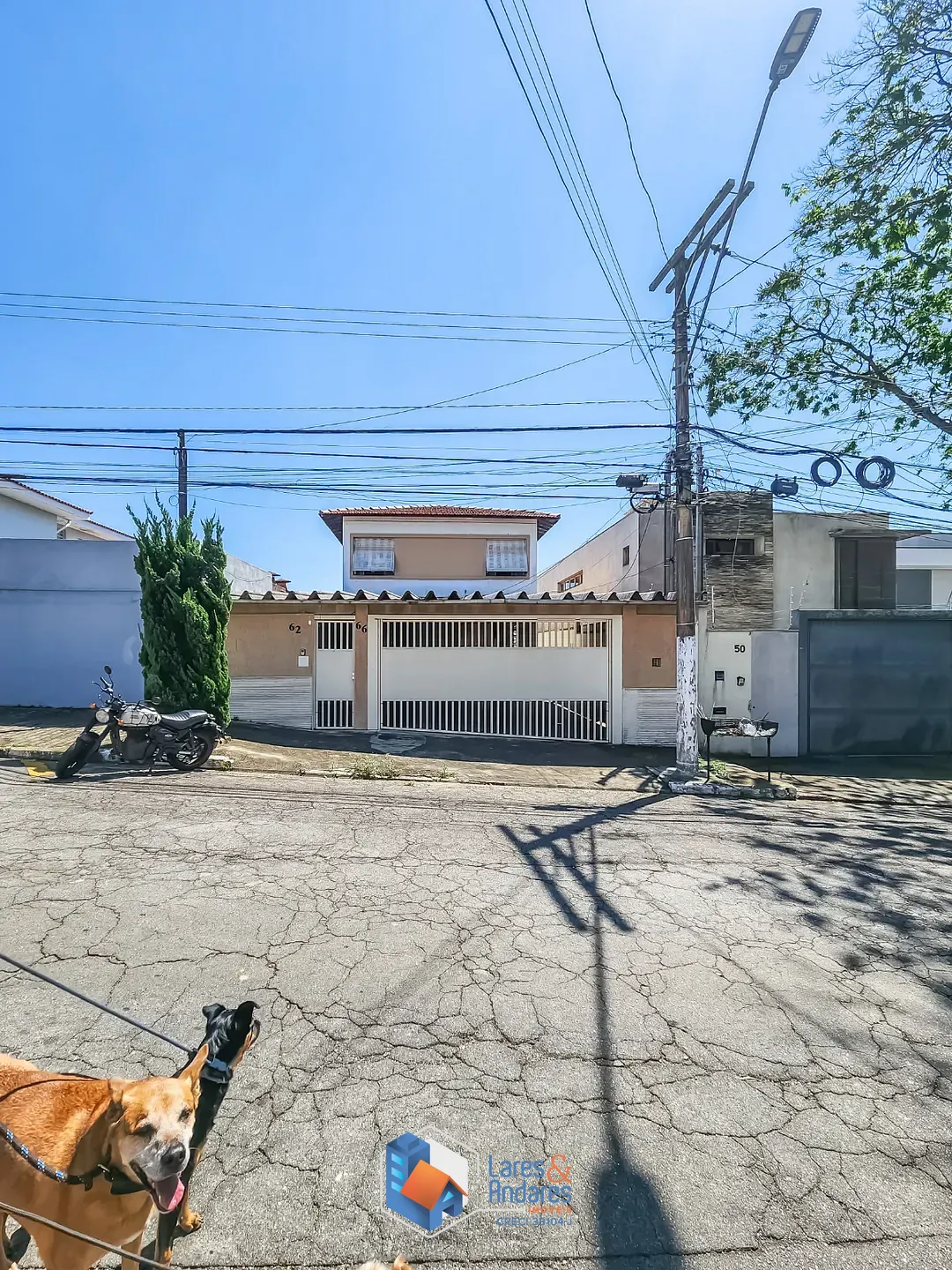 Casa, 4 quartos, 240 m² - Foto 1