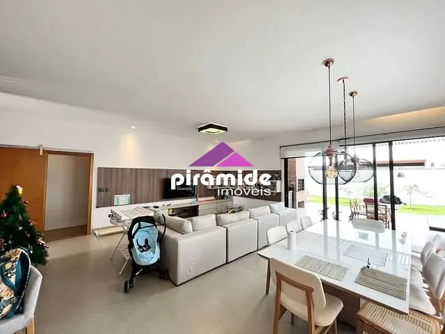 Casa com 450m² 3 quartos e 2 banheiros, à venda, no bairro Urbanova em São José dos Campos