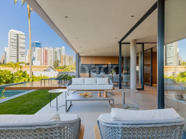 Casa com 706m² 4 quartos e 6 banheiros, à venda, no bairro Alphaville Residencial Dois em Barueri
