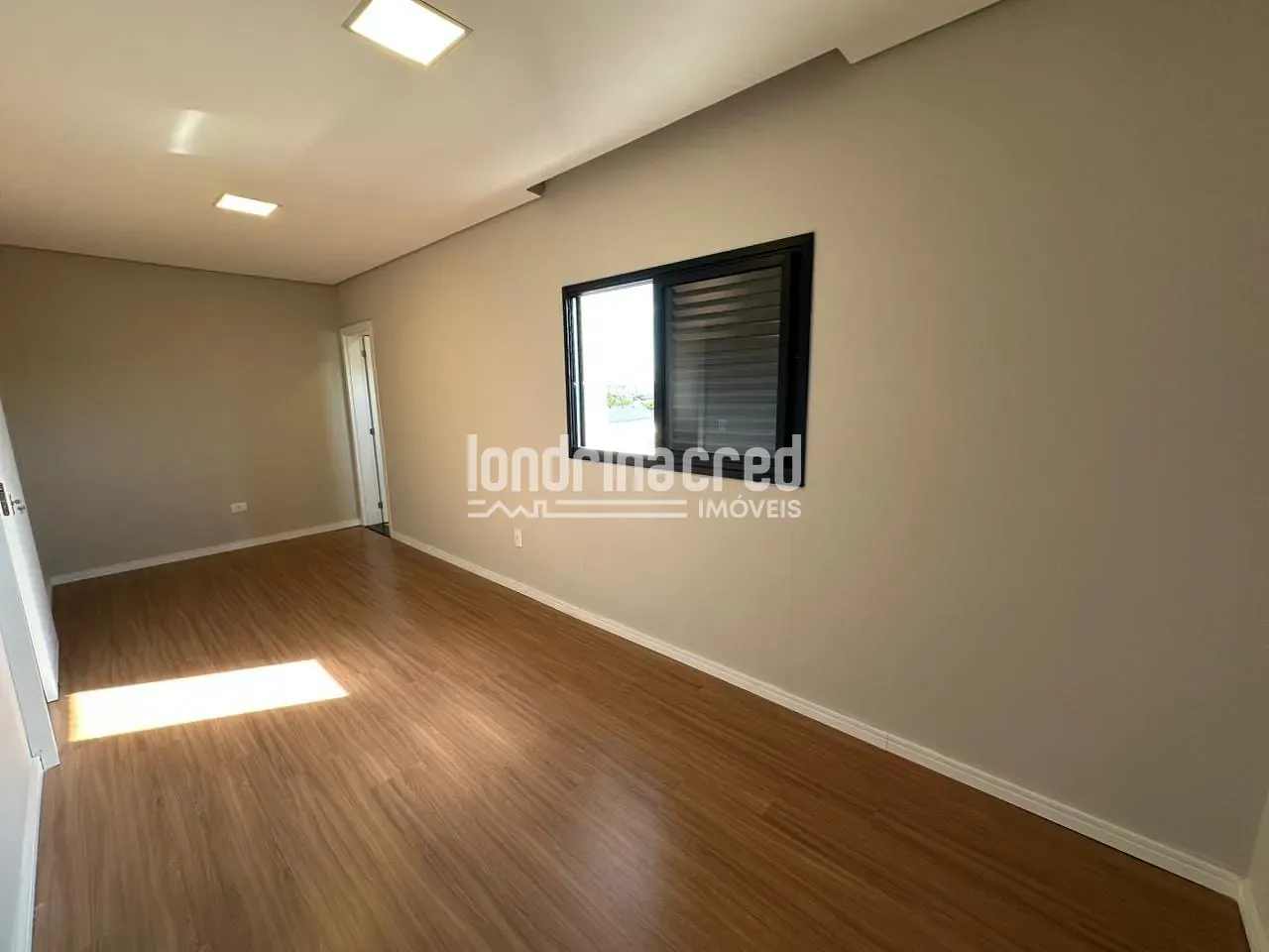Casa, 4 quartos, 250 m² - Foto 29