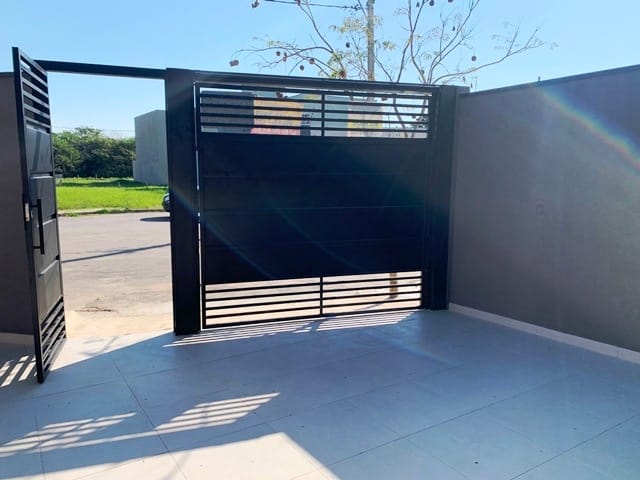 Casa com 176m² 3 quartos e 2 banheiros, à venda, no bairro Loteamento Santa Clara em Pindamonhangaba