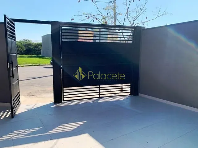 Casa com 176m² 3 quartos e 2 banheiros, à venda, no bairro Loteamento Santa Clara em Pindamonhangaba