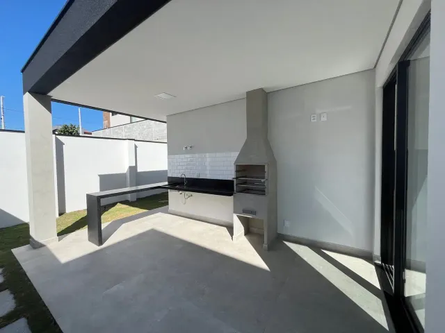 Casa com 315m² 4 quartos e 4 banheiros, à venda, no bairro Loteamento Residencial Fazenda Casa Grande em Taubaté