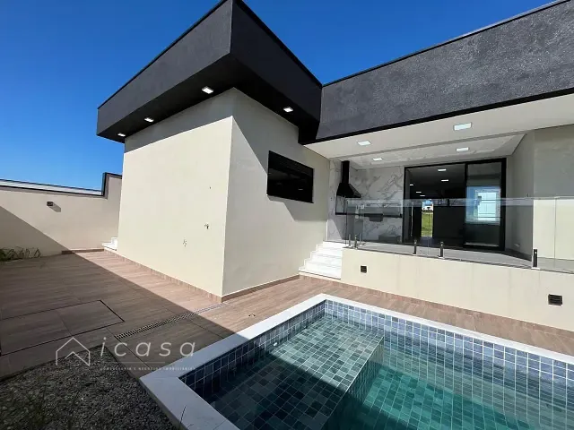 Casa com 364m² 3 quartos e 4 banheiros, à venda, no bairro Parque Residencial Maria Elmira em Caçapava