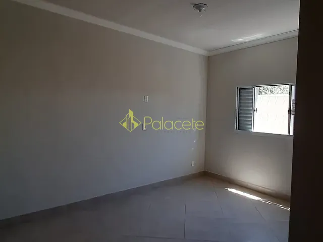 Casa com 150m² 2 quartos e 2 banheiros, à venda, no bairro Areão em Taubaté