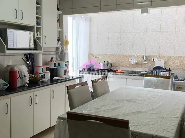 Casa com 80m² 2 quartos e 1 banheiro, à venda, no bairro Cidade Salvador em Jacareí